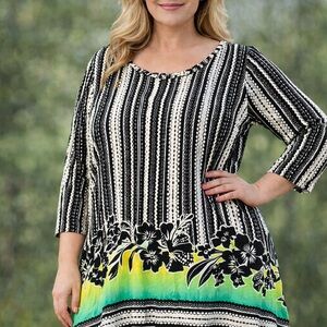 Ruby Rd Woman 2X Black White Floral Ombré Tunic Top Soft Stretch